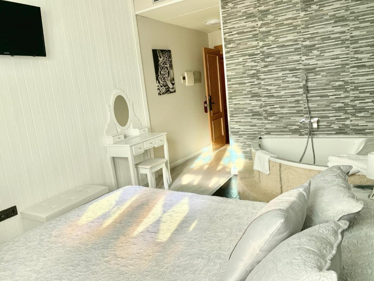 Hotel Castillo Bonavia Педрола Экстерьер фото