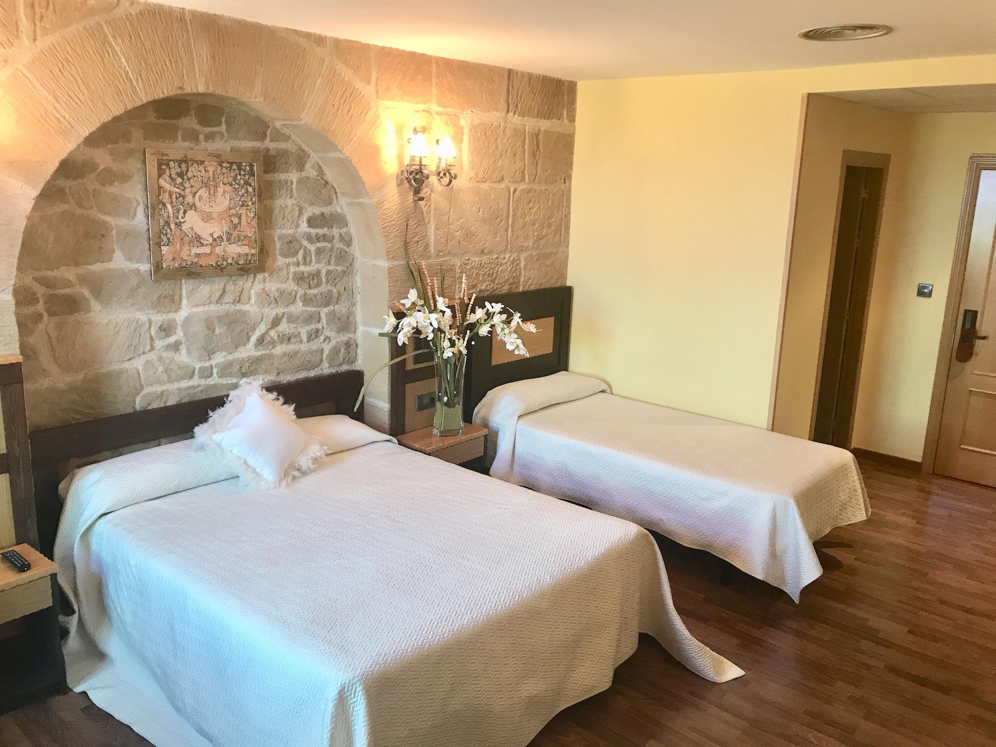 Hotel Castillo Bonavia Педрола Экстерьер фото