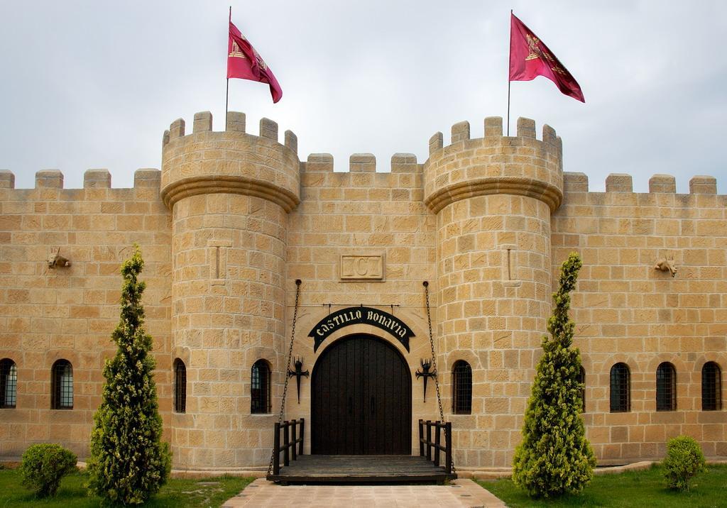 Hotel Castillo Bonavia Педрола Экстерьер фото