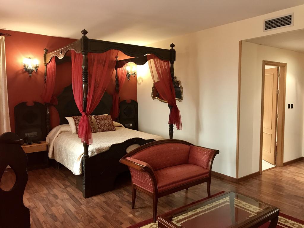 Hotel Castillo Bonavia Педрола Экстерьер фото