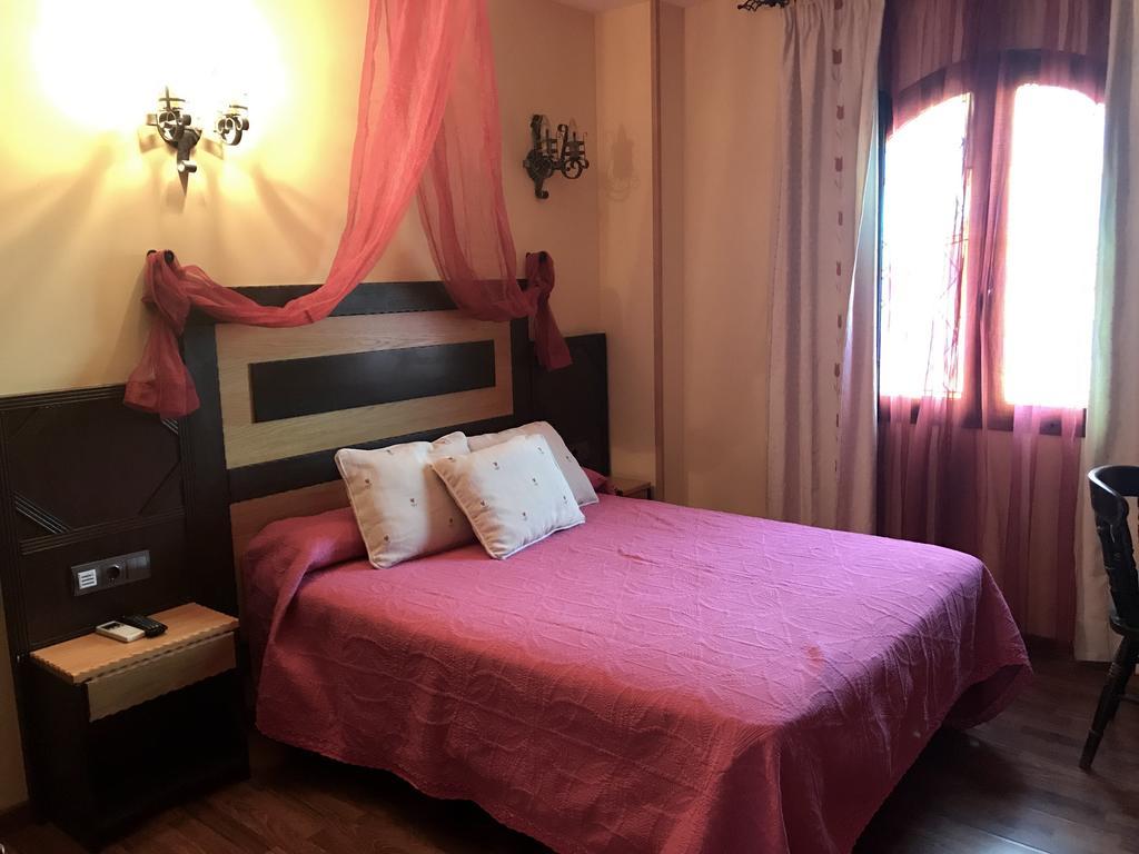 Hotel Castillo Bonavia Педрола Экстерьер фото